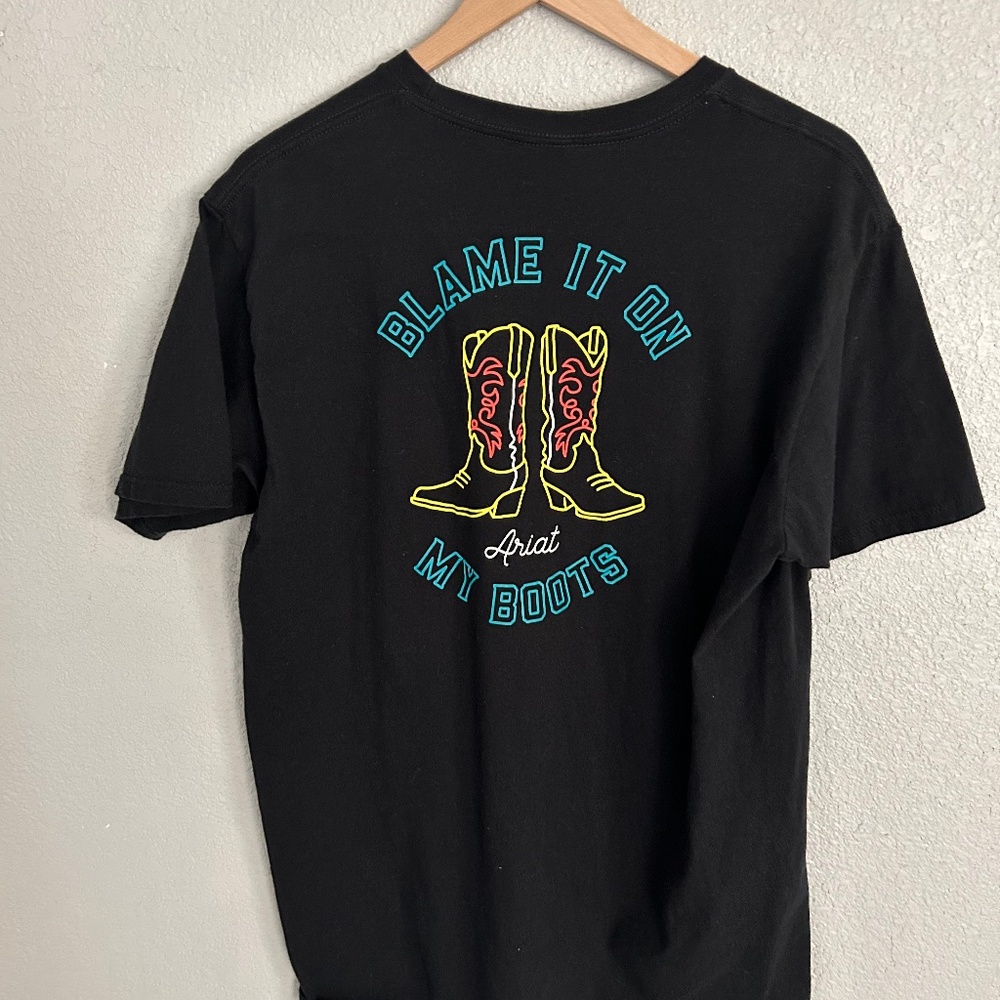 Ariat t shirt